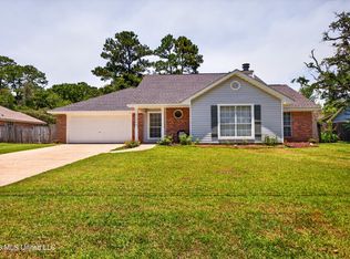 11404 Bayou Pl, Ocean Springs, MS 39564