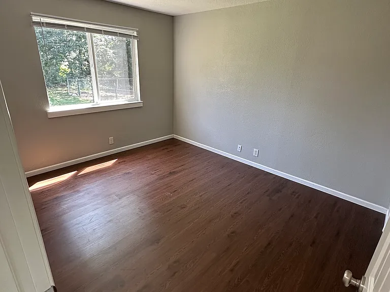 1608 Broadway St #A — Photo 5