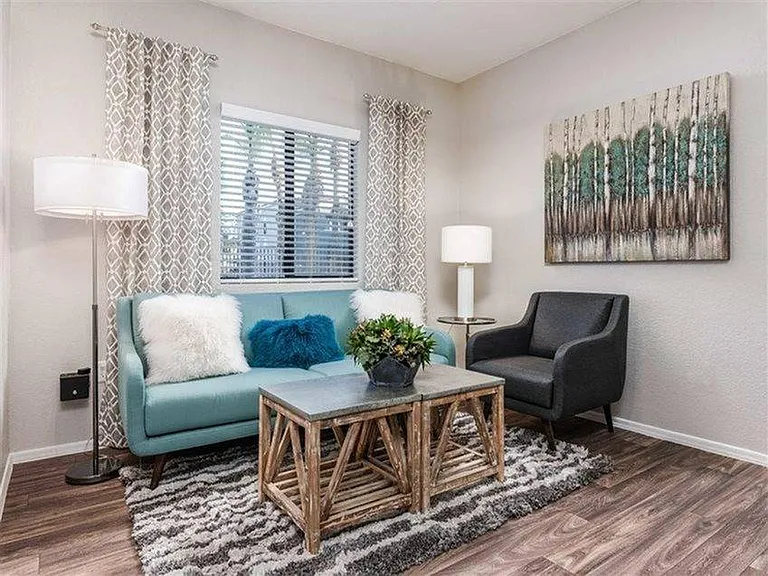 2x2 Gold Living Room