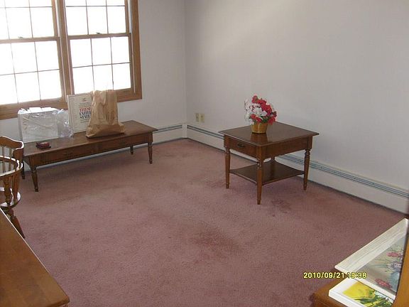 2nd image of 162 Oak Park Dr
