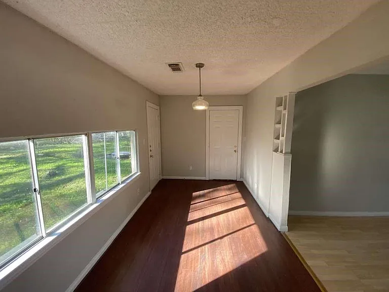5810 Belmark St — Photo 5