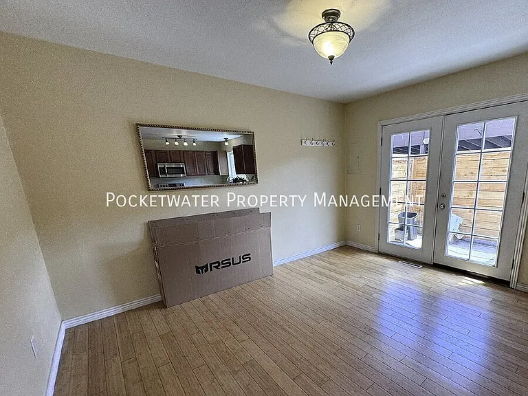 1827 Quail St #5 — Photo 6