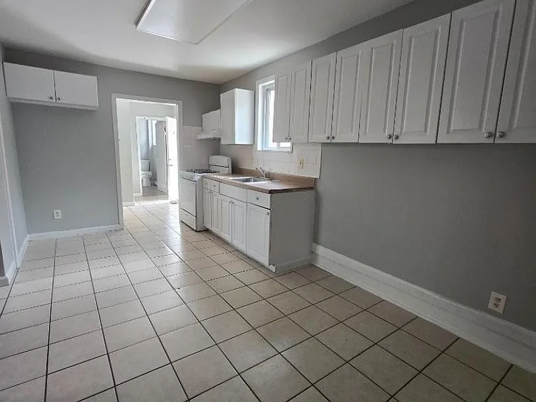103 Talmadge Ave — Photo 2