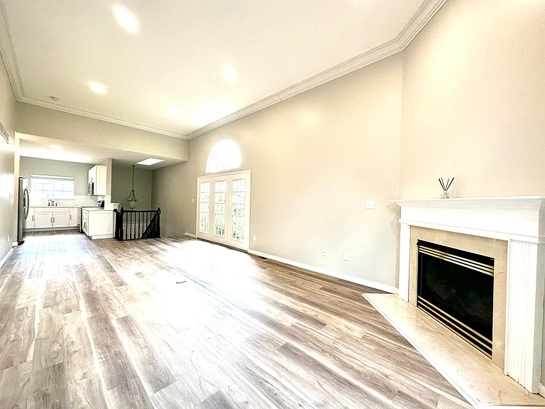 16168 Lea Oak Ct — Photo 3