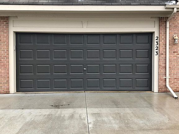 2nd image of 2323 Knollwood Dr
