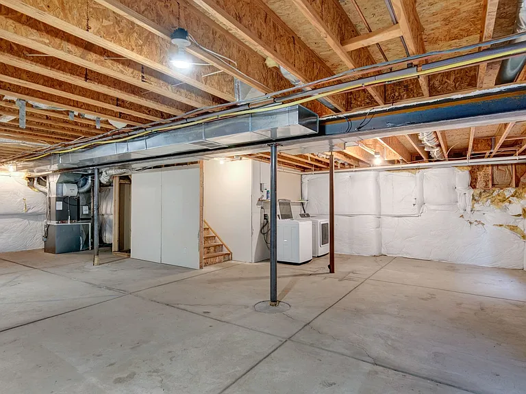 450 Millstream Ter — Photo 20