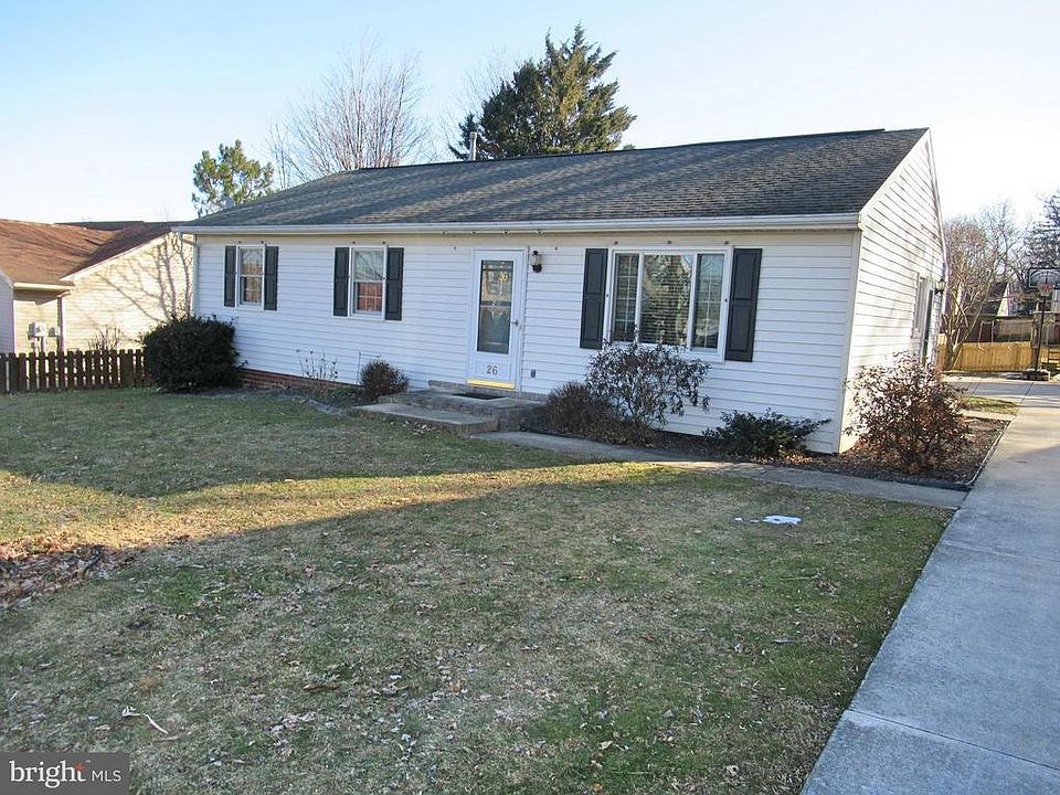 1st image of 26 Meadowview Dr