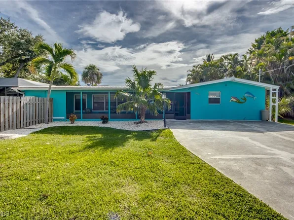 2660 Date St, Saint James City, FL 33956