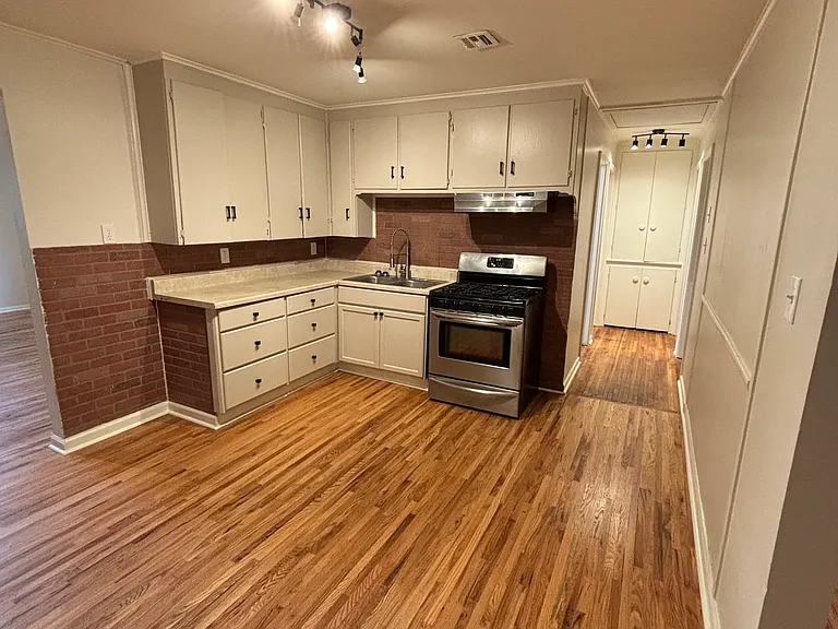 2725 N Boulder Ave — Photo 5