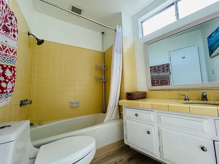 10725 Ohio Ave #301 — Photo 19
