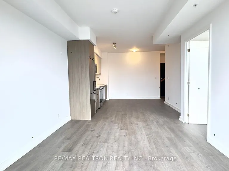 75 James St S #2912 — Photo 10