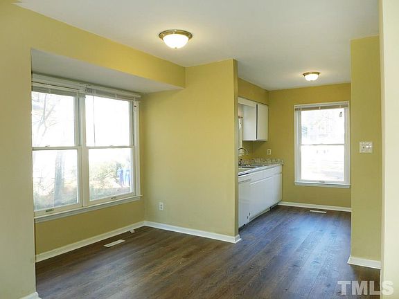 4th image of 107 Regent Pl #B