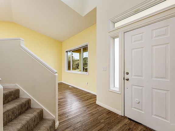 4th image of 2915 N Fieldstone Way