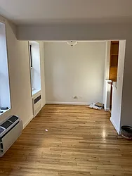 Rented by K & O Realty Associates Inc.