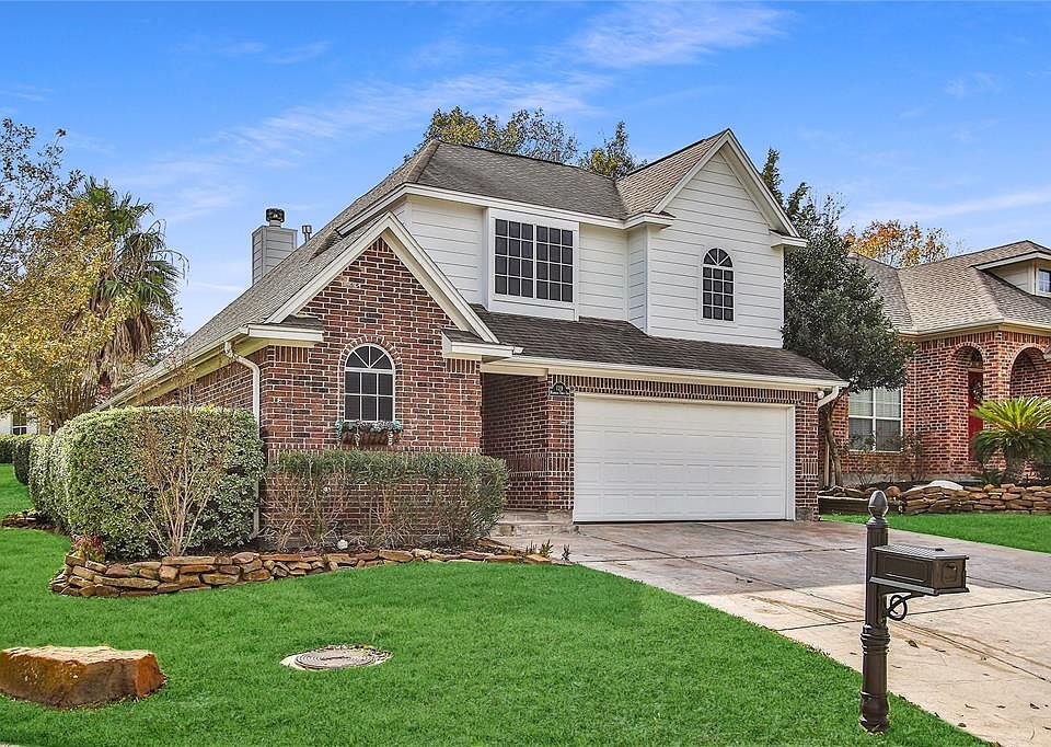 1st image of 129 Harbour Town Cir