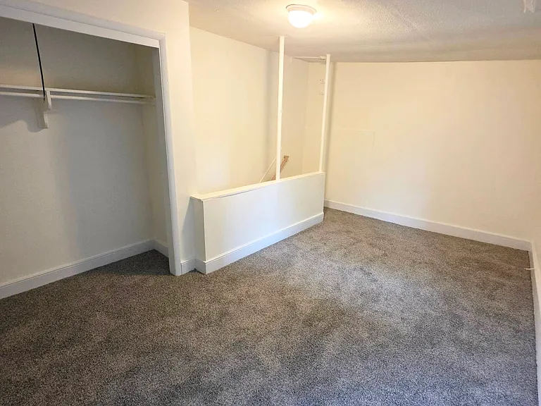 435 S George St #1R — Photo 12