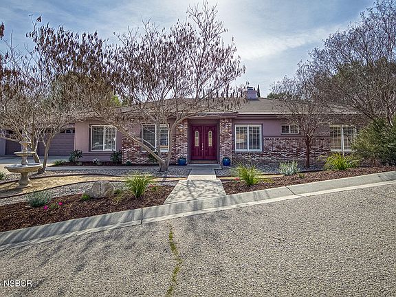 4th image of 806 Creekside Pl