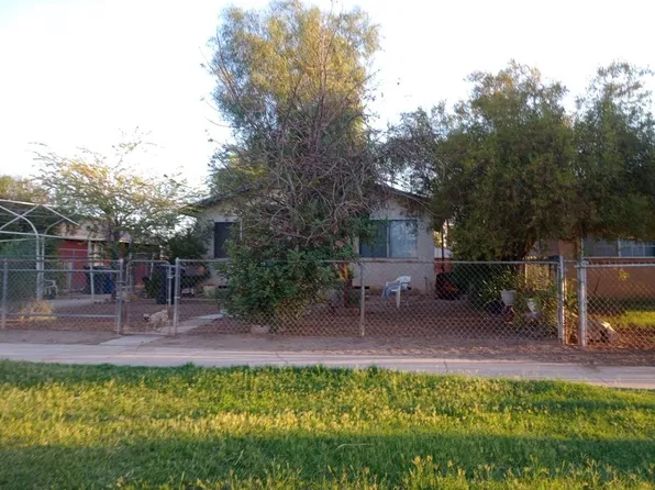 943 E 2nd St, Calexico, CA 92231
