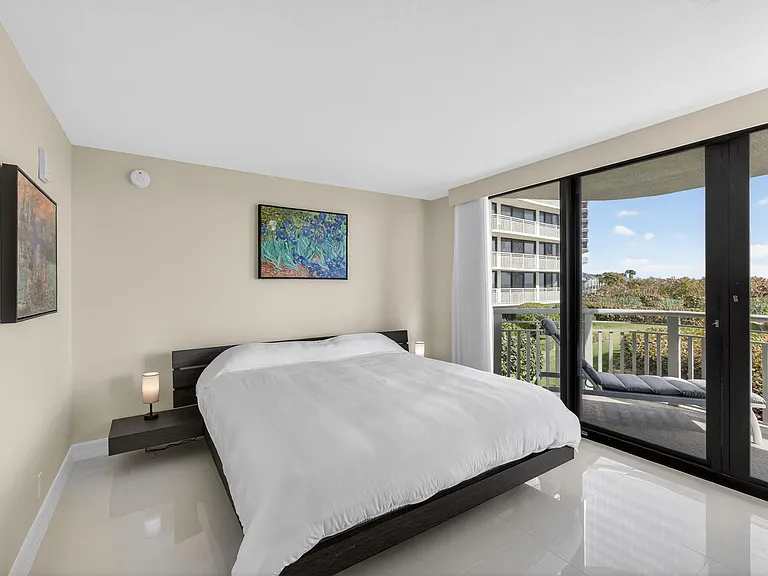 3000 N Ocean Dr #2F — Photo 18