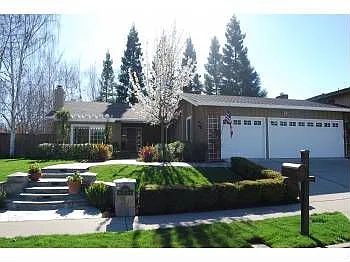 104 Wilshire Ct photo 1