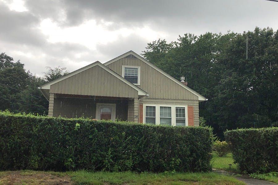 28 Clifton St, Fitchburg, MA 01420 Zillow