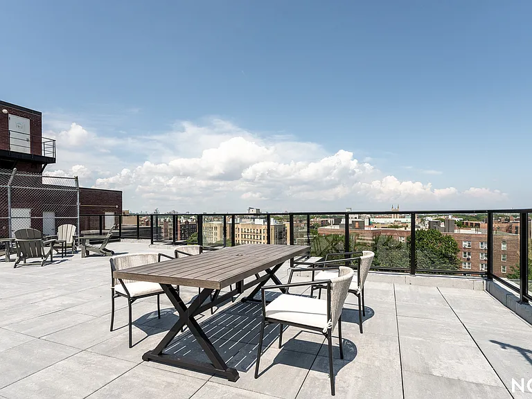 706 Ocean Ave #2A — Photo 37