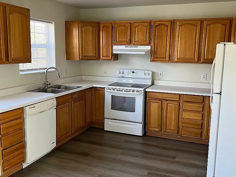 2nd image of 380 Railroad Ave #12