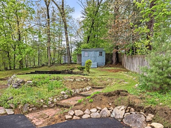 905 Main St, Lynnfield, MA 01940