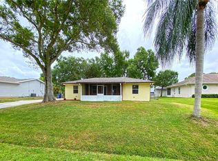 944 Landsdowne Dr, Sebastian, FL 32958