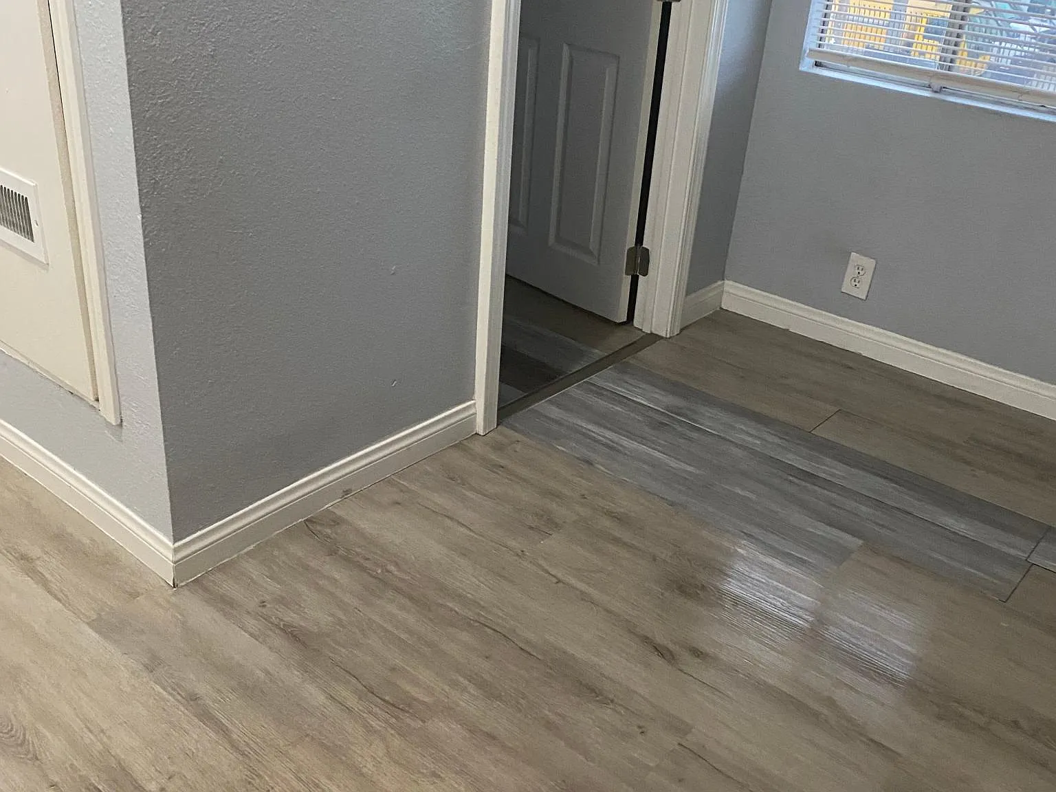 Studio, 430 sqft, $1,495 — Photo 3