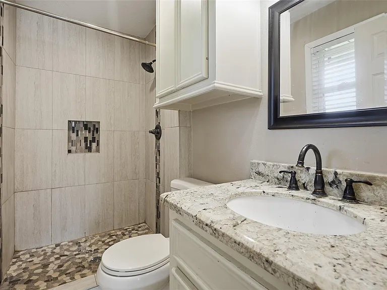 505 Malvern Ave — Photo 16