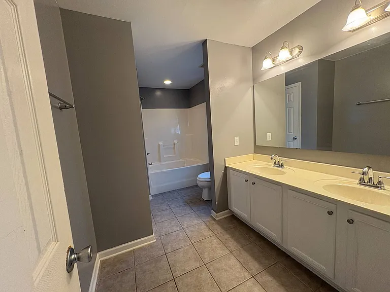 1227 Chimney Swift Dr — Photo 14