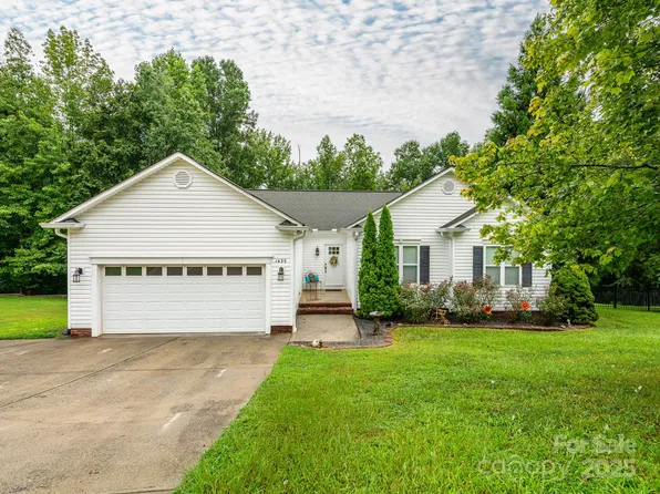 1435 Acorn Cir, Concord, NC 28025
