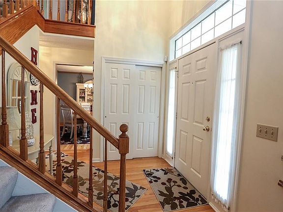 2nd image of 31 Ironwood Dr