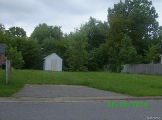 2427 White St, Port Huron, MI 48060