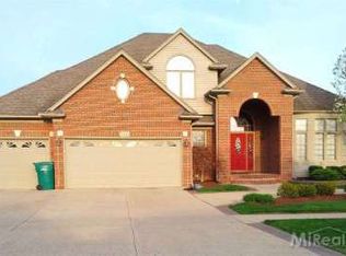 51914 Kachina Ln, Macomb, MI 48042