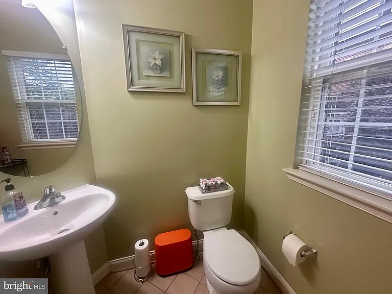 1025 Gaither Rd — Photo 35