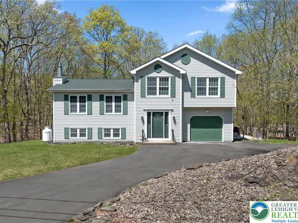 511 Lakeside Dr, East Stroudsburg, PA 18301