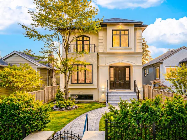 4627 W 15th Ave, Vancouver, BC V6R 3B5