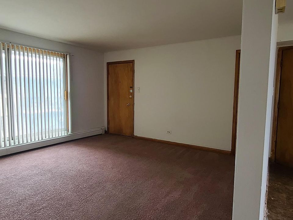 2nd image of 1129 W 127th Pl