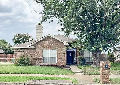 2108 Riverplace Dr Photo 1