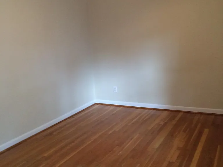 986 Greenwood Ave NE #7 — Photo 13