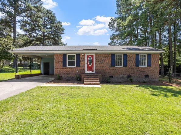 40 Lester St, Angier, NC 27501