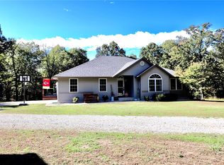 19200 Hazel Rd, Lebanon, MO 65536