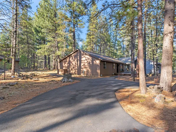 18015 Diamond Peak Ln, Sunriver, OR 97707
