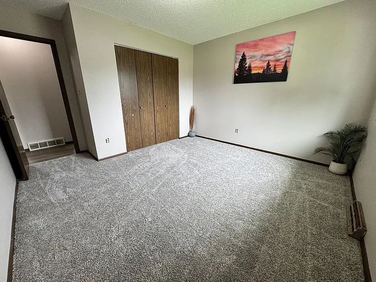 1815 Alden Ave — Photo 32