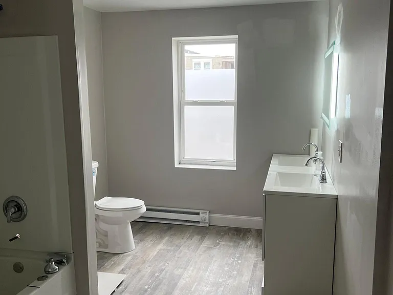 945 North St — Photo 3