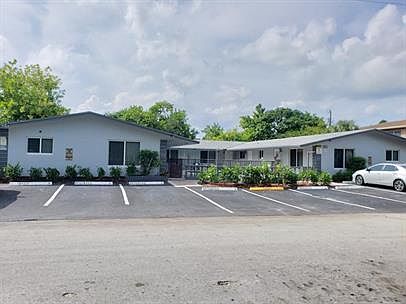 1st image of 215 SW 19th Ave #15802660