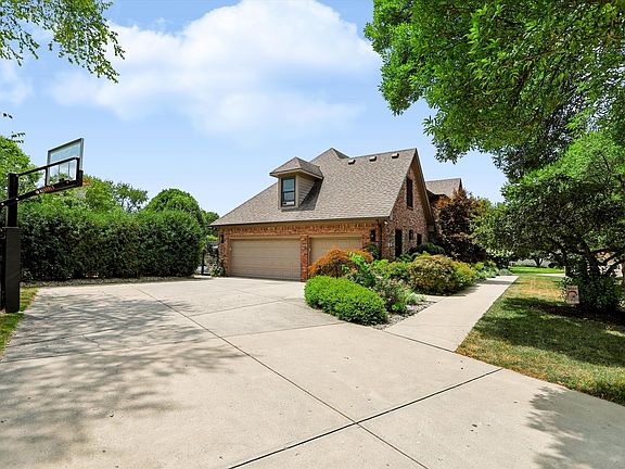 5th image of 3891 Atherton Ln
