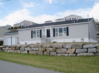 64 Freedom Hill Rd, Hampstead, NH 03841